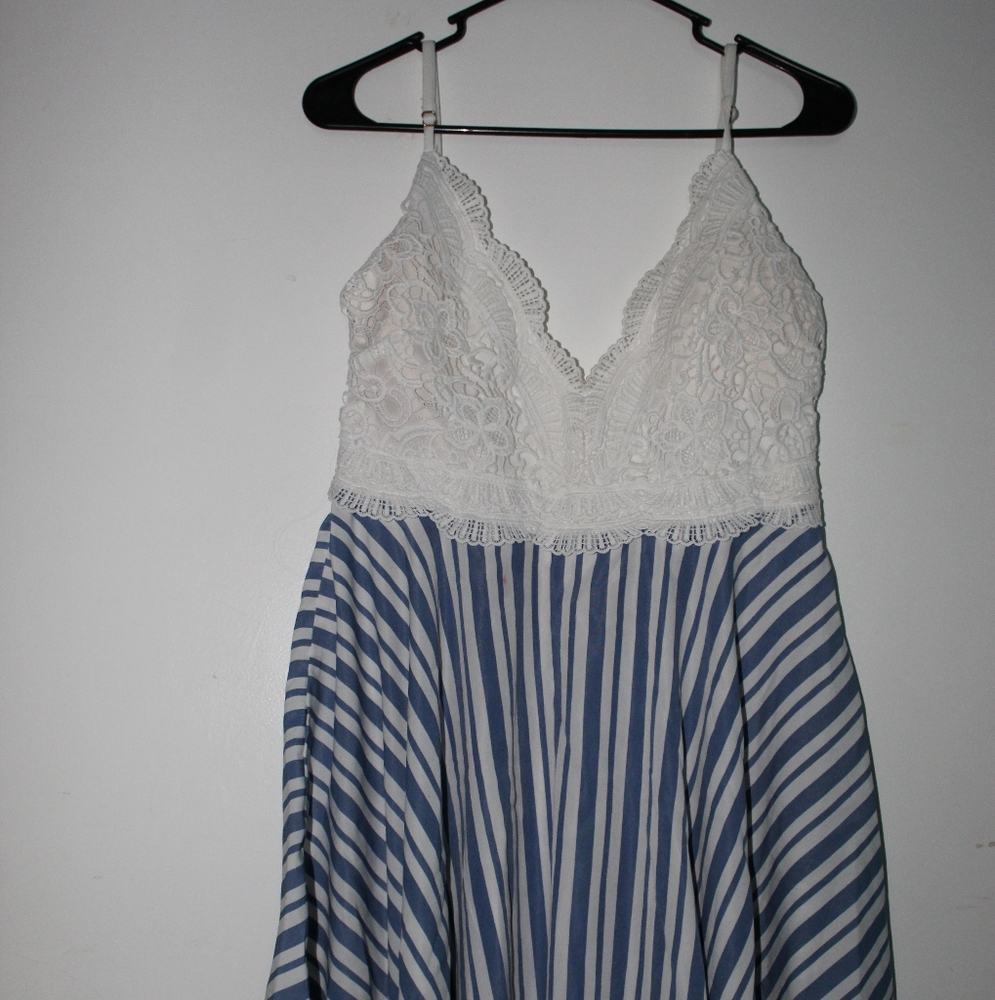 Mini deep v neck Dress white and blue.